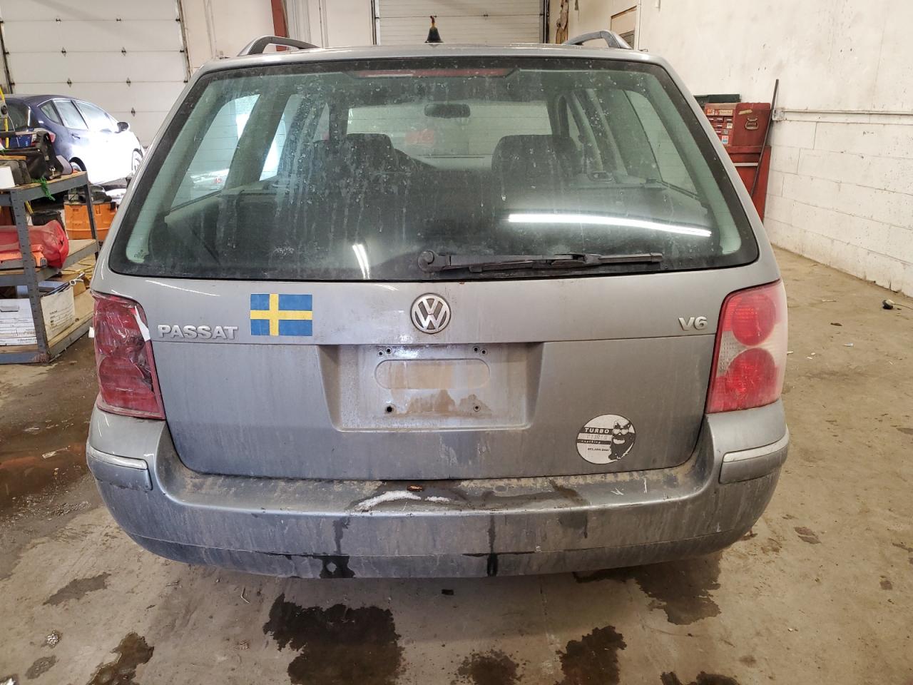 2003 Volkswagen Passat - Image 6