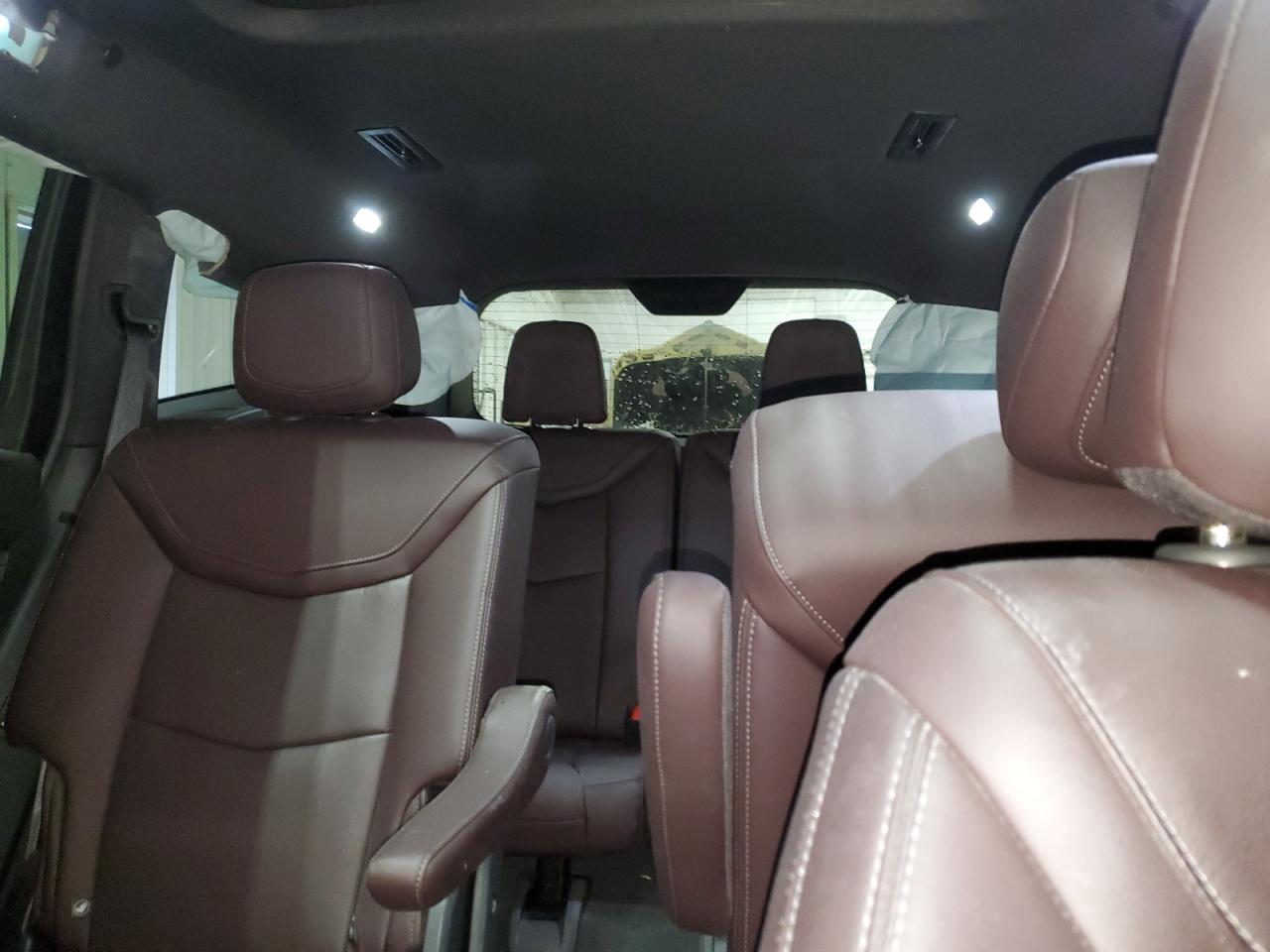 2021 Cadillac XT6 - Image 10