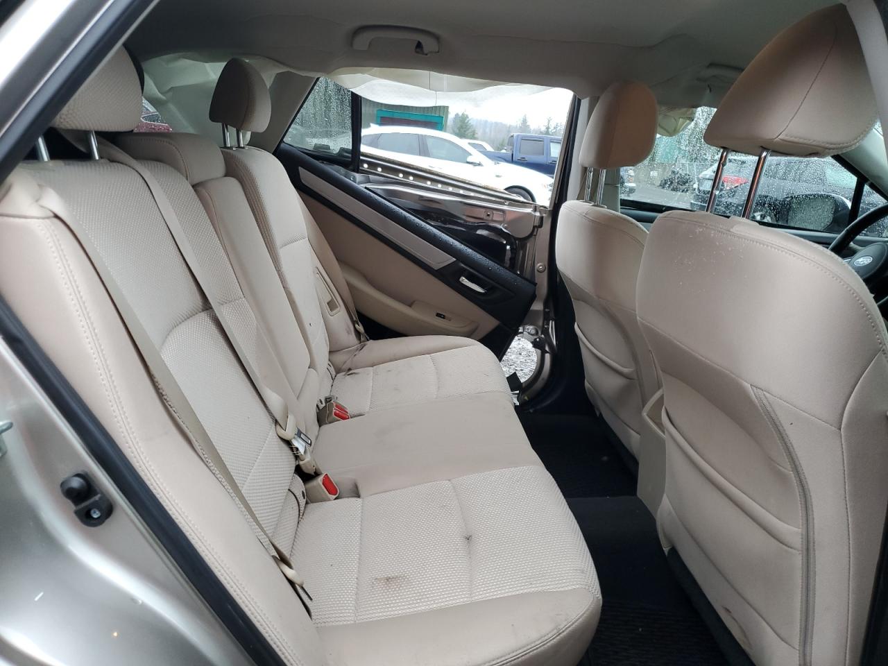 2015 Subaru Outback - Image 11
