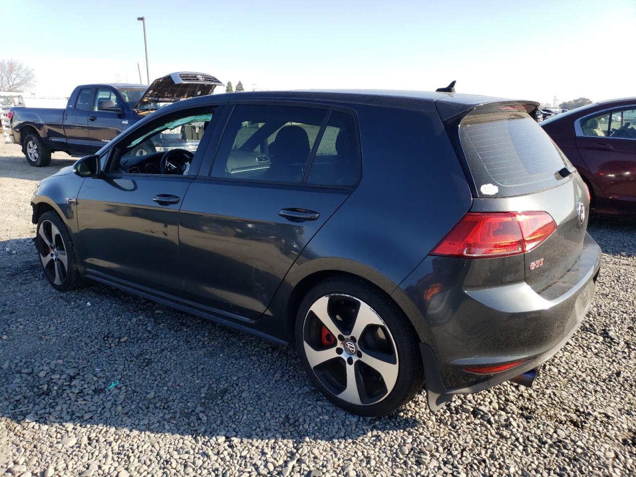 2017 Volkswagen GTI - Image 2