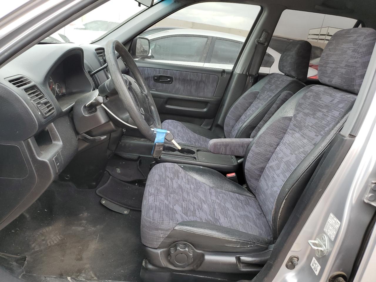 2004 Honda CR-V - Image 7