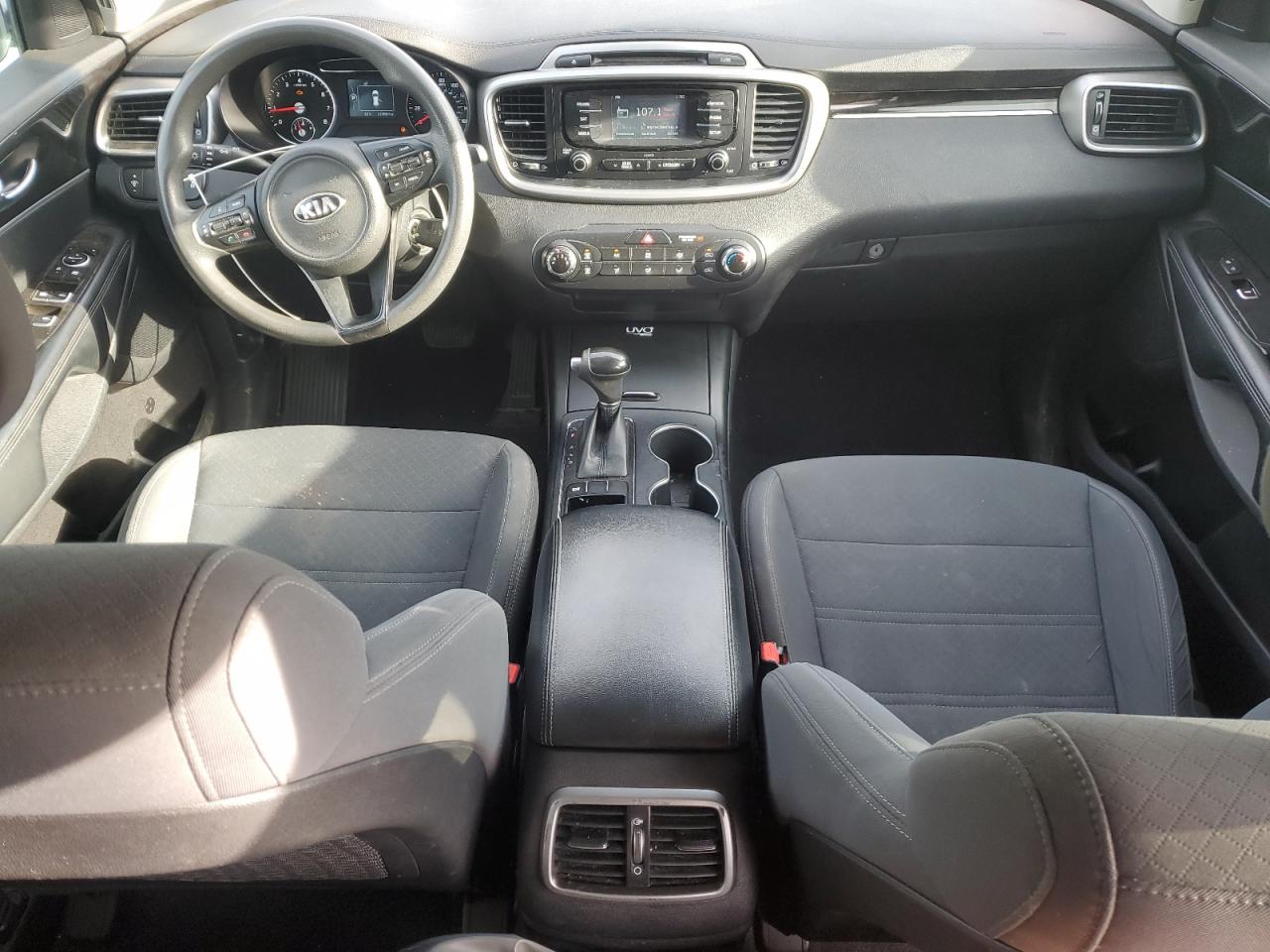 2016 Kia Sorento - Image 8