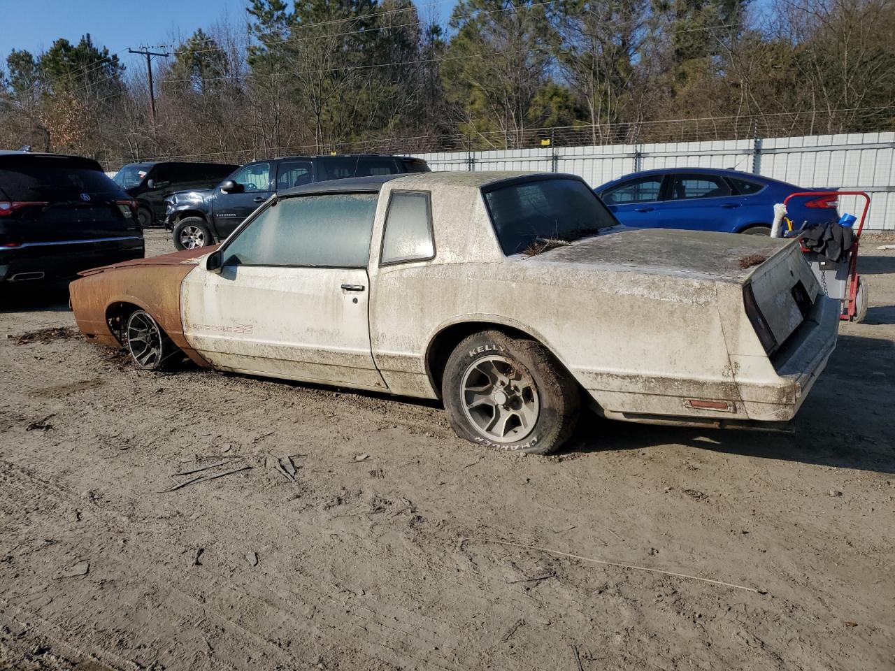 1986 Chevrolet Monte Carlo - Image 2