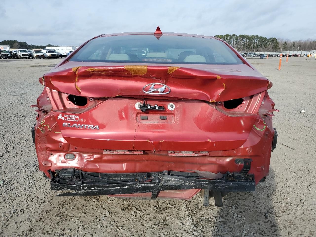 2018 Hyundai Elantra - Image 6