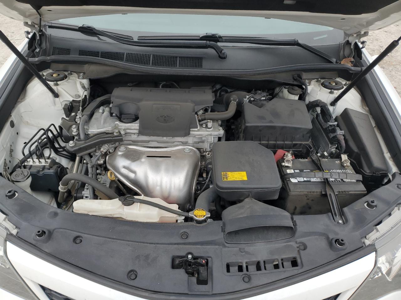 2014 Toyota Camry - Image 11