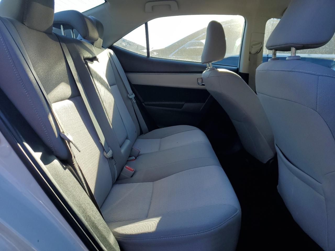 2015 Toyota Corolla - Image 10