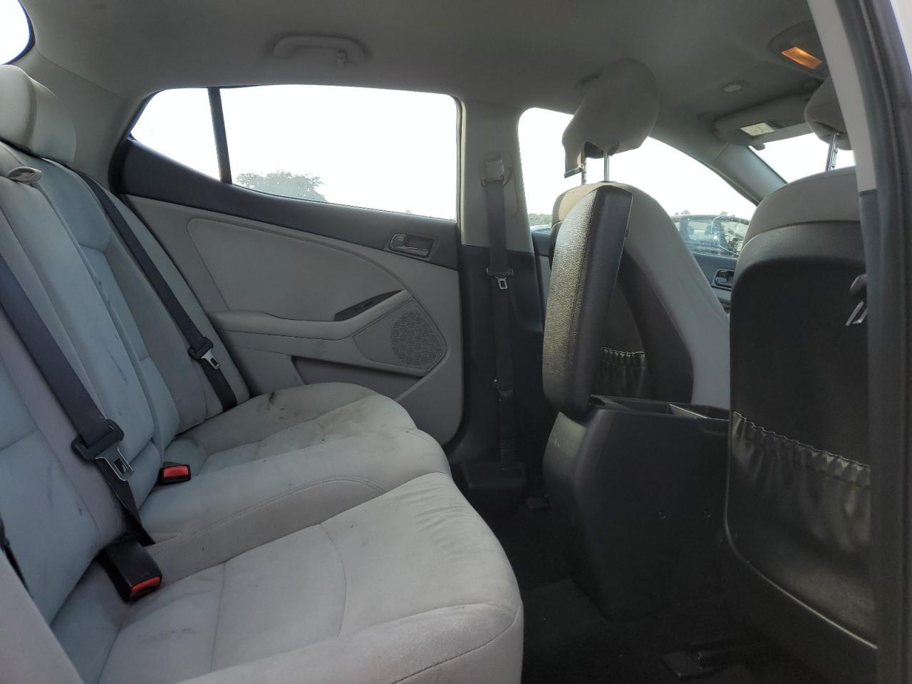 2015 Kia Optima - Image 10