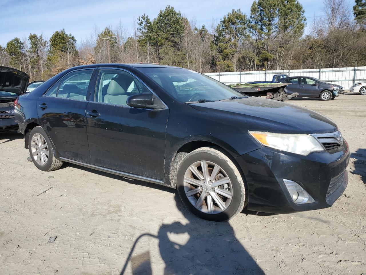 2014 Toyota Camry - Image 4