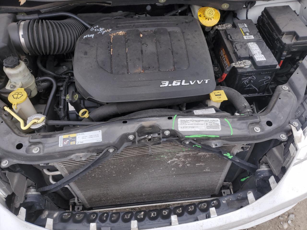 2015 Dodge Caravan - Image 12