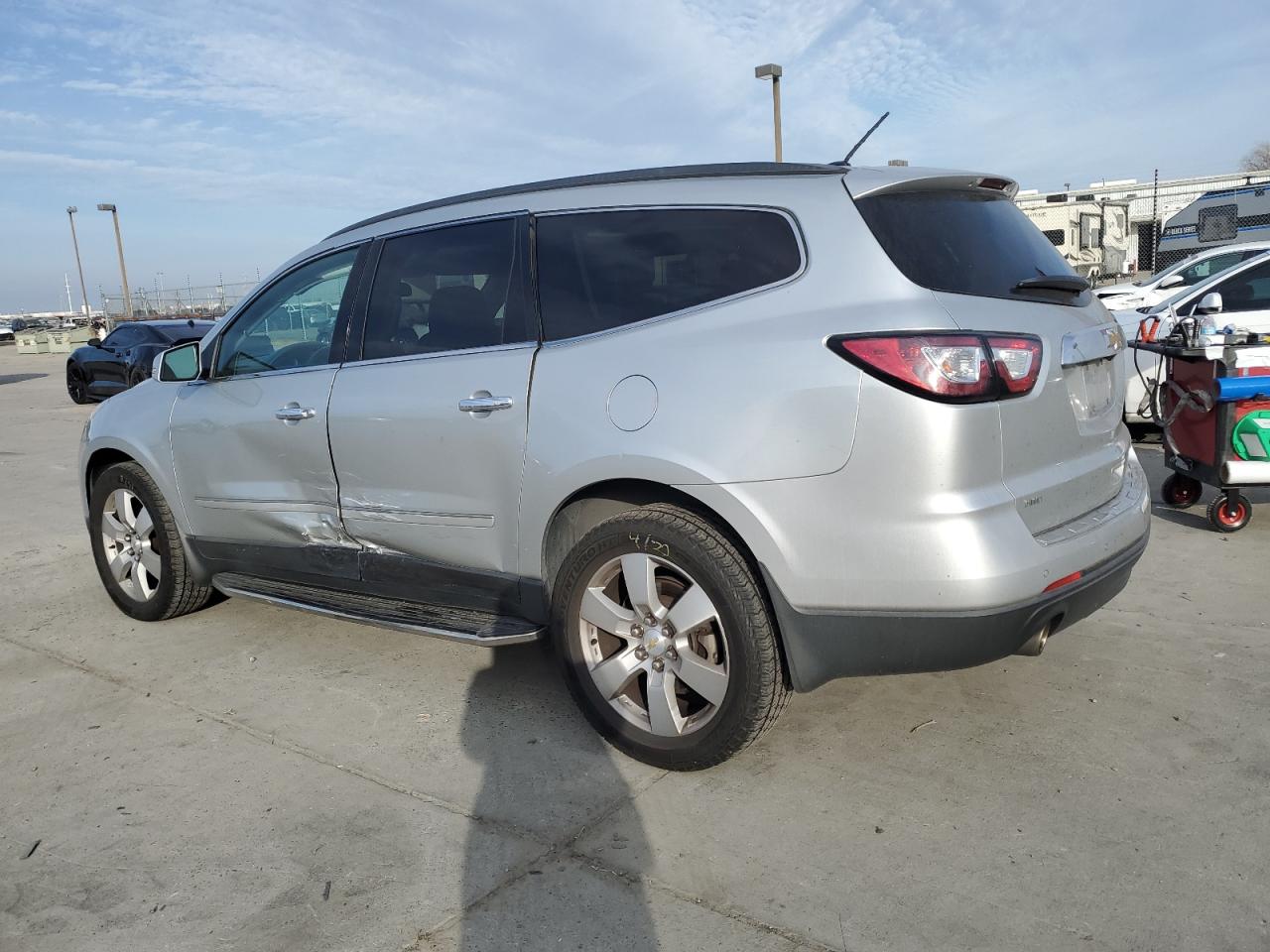 2015 Chevrolet Traverse - Image 2