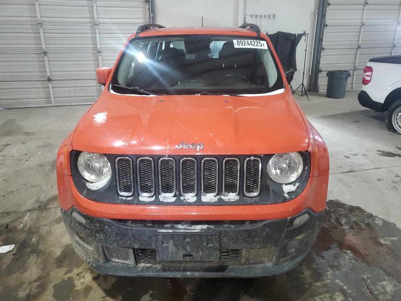 2015 Jeep Renegade - Image 5