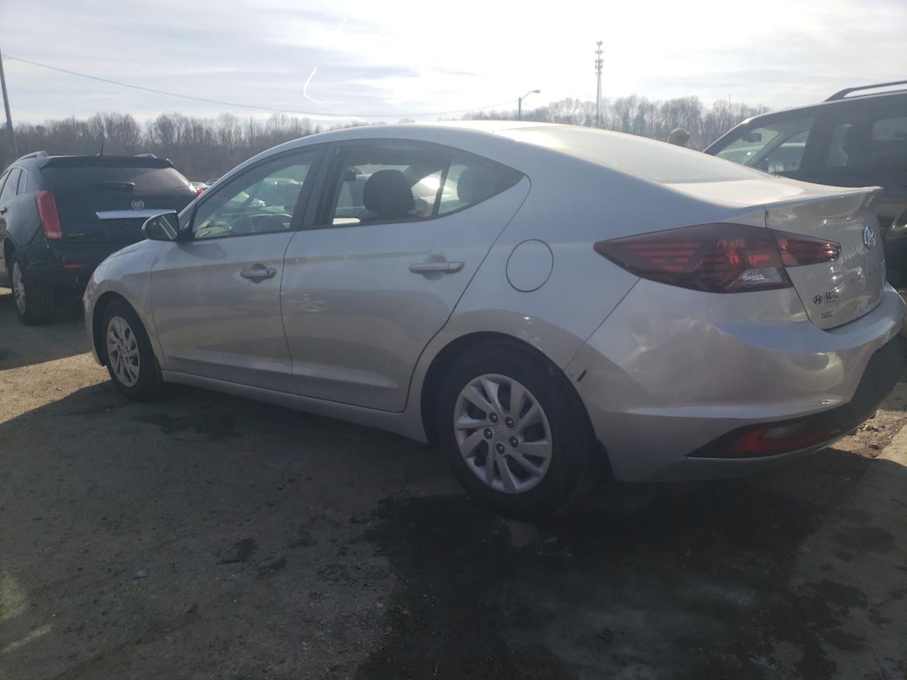 2019 Hyundai Elantra - Image 2