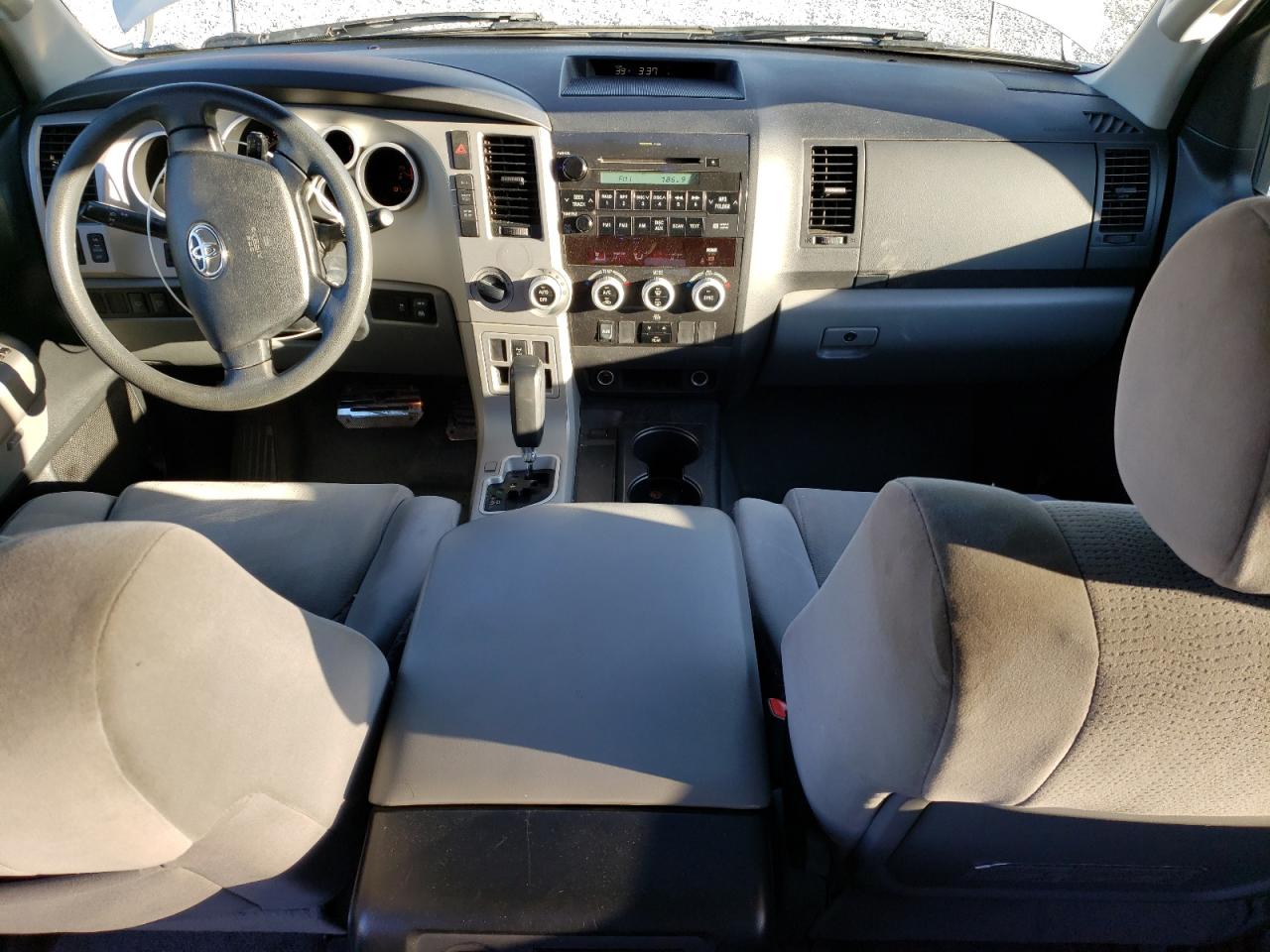 2009 Toyota Sequoia - Image 8
