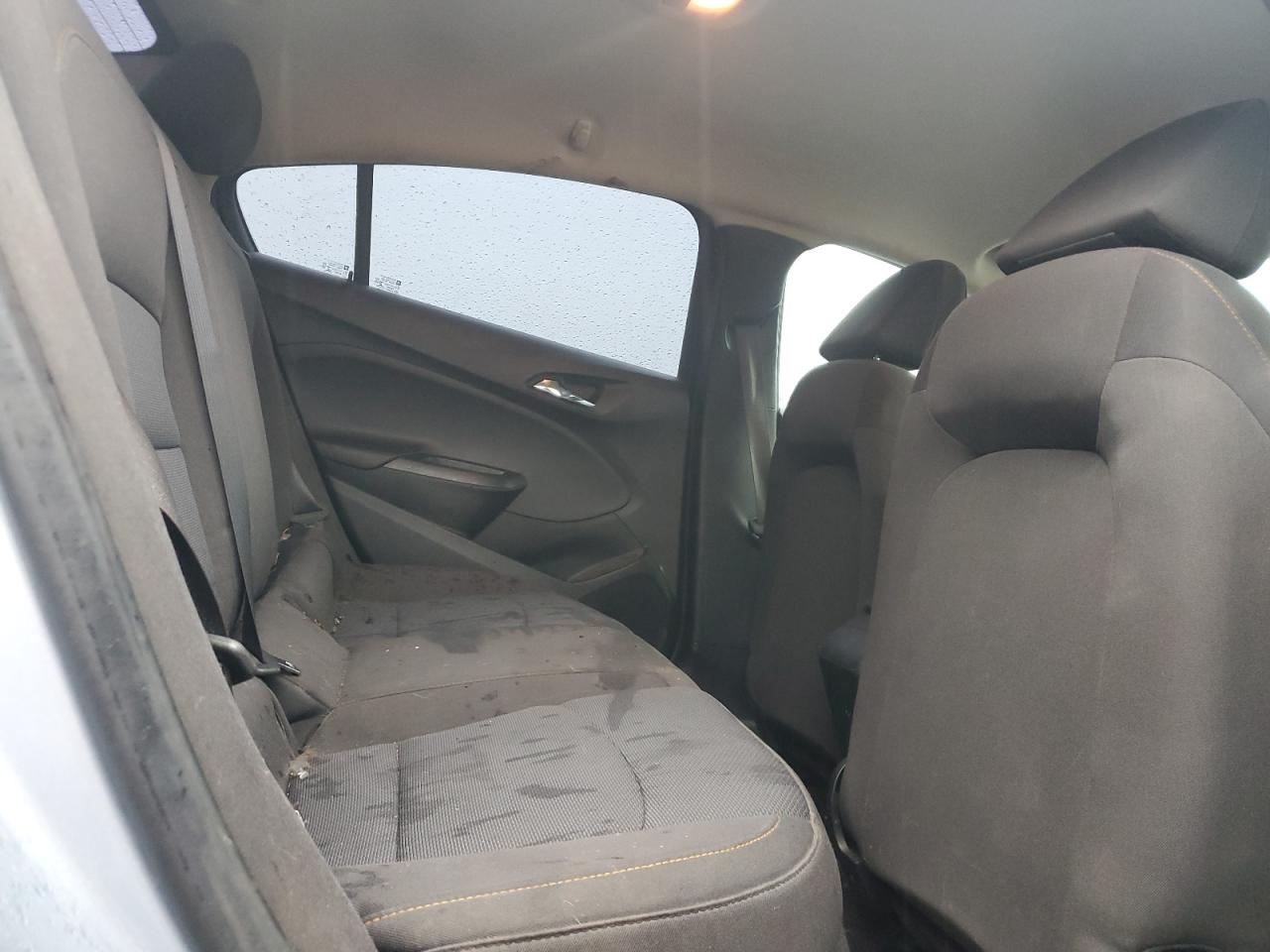 2018 Chevrolet Cruze - Image 10
