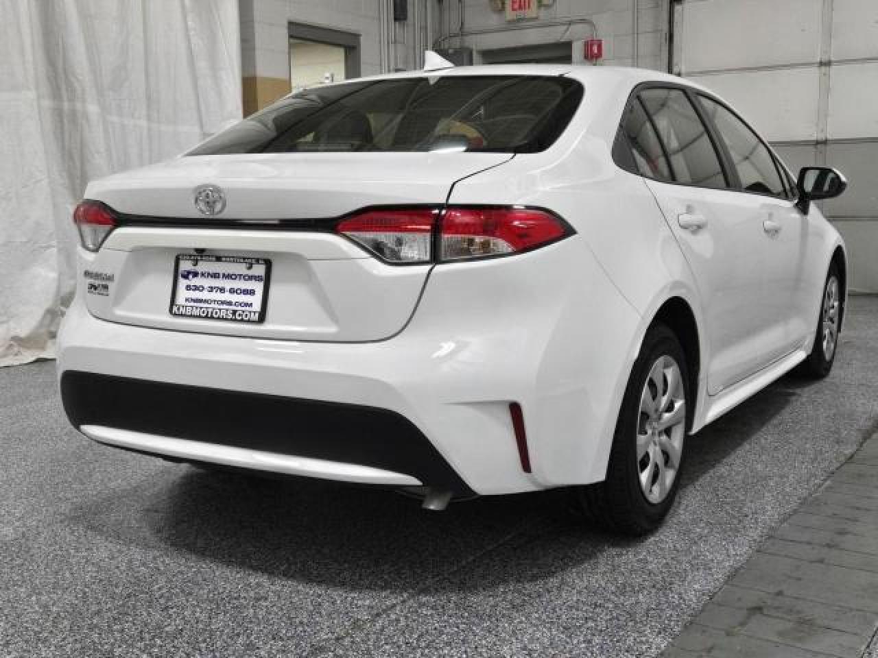 2022 Toyota Corolla - Image 4