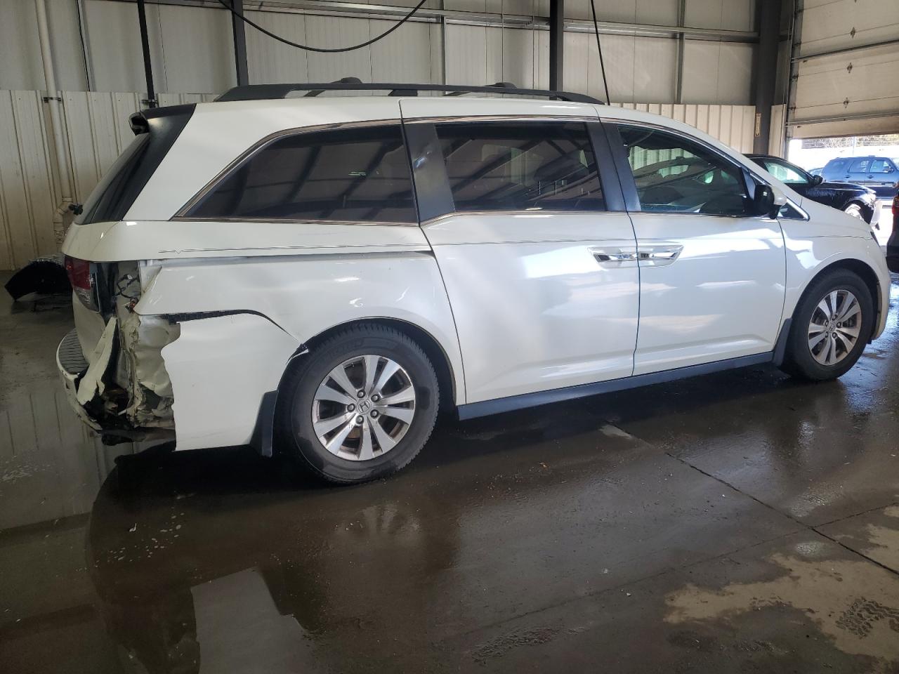 2015 Honda Odyssey - Image 3