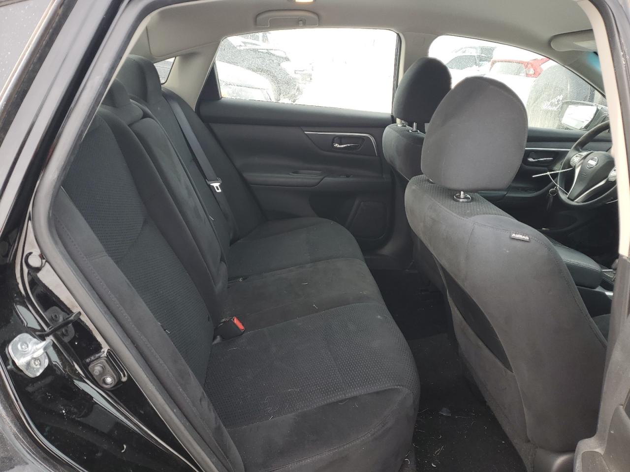 2015 Nissan Altima - Image 10
