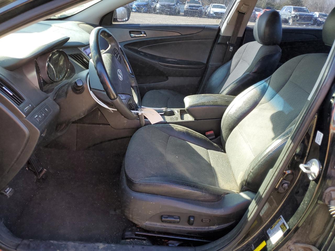 2013 Hyundai Sonata - Image 7