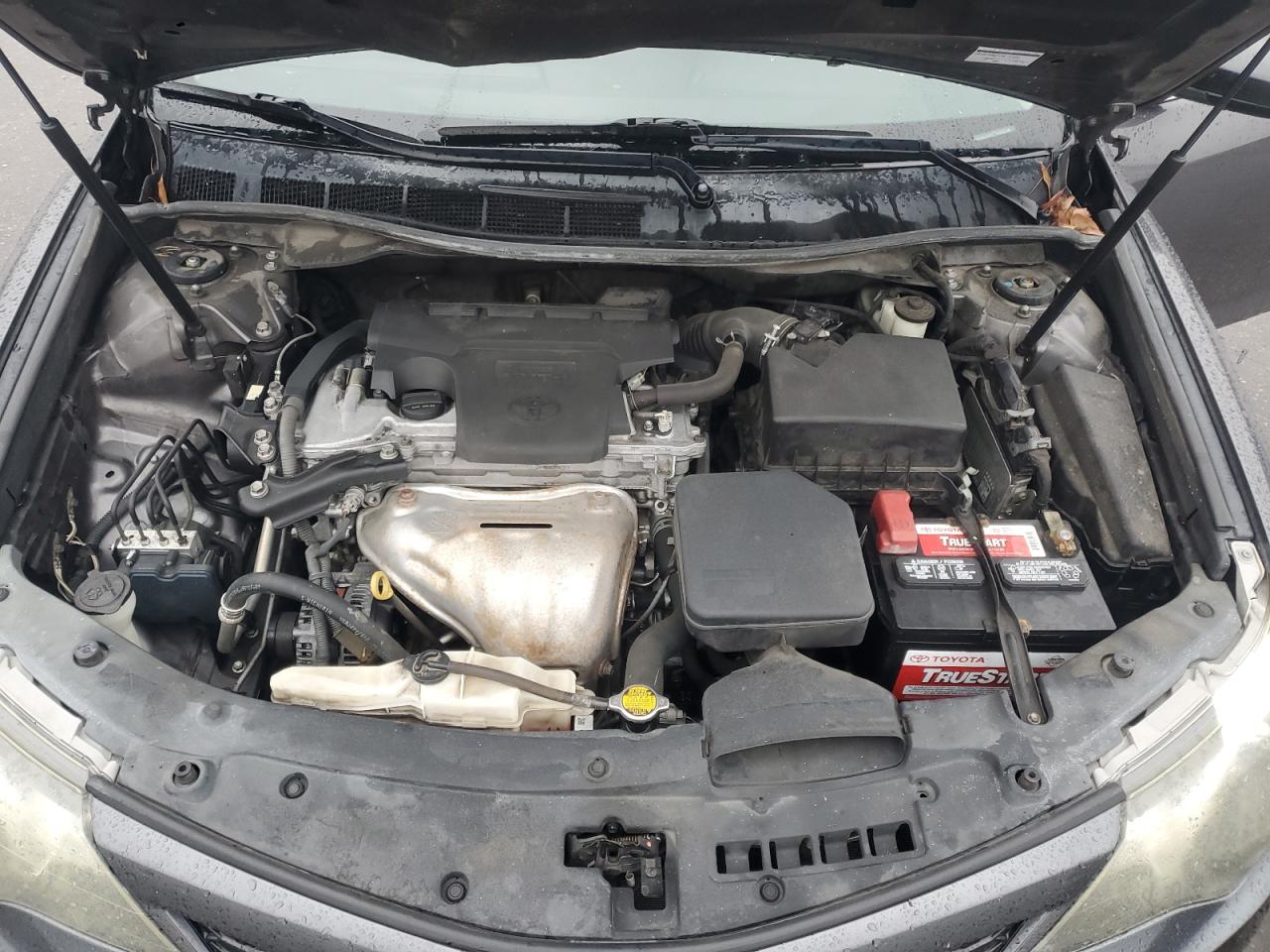 2013 Toyota Camry - Image 12