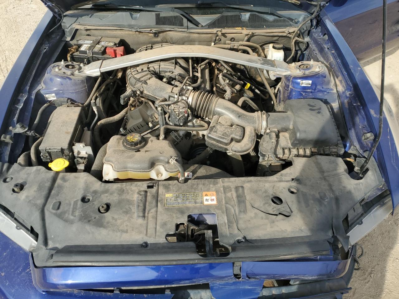 2013 Ford Mustang - Image 11