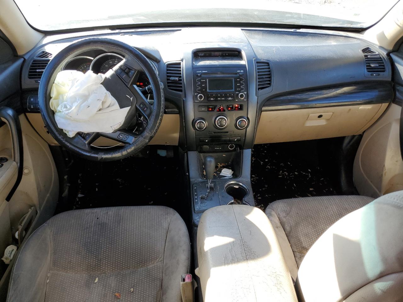 2011 Kia Sorento - Image 8