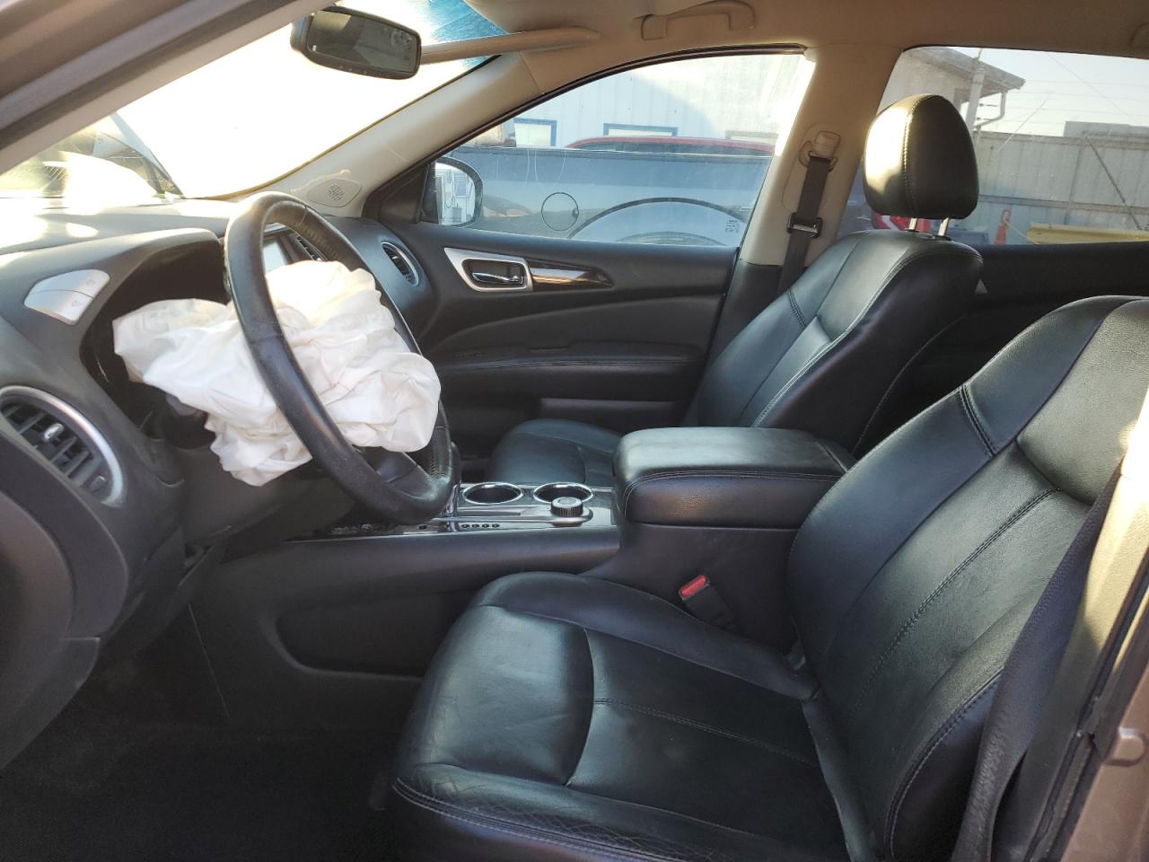 2014 Nissan Pathfinder - Image 7