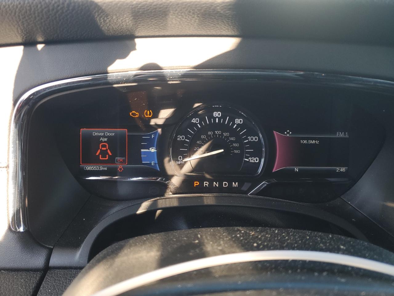 2017 Lincoln Navigator - Image 9