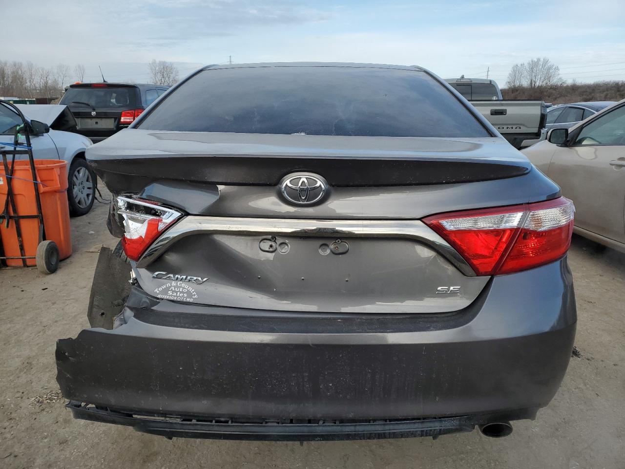 2016 Toyota Camry - Image 6
