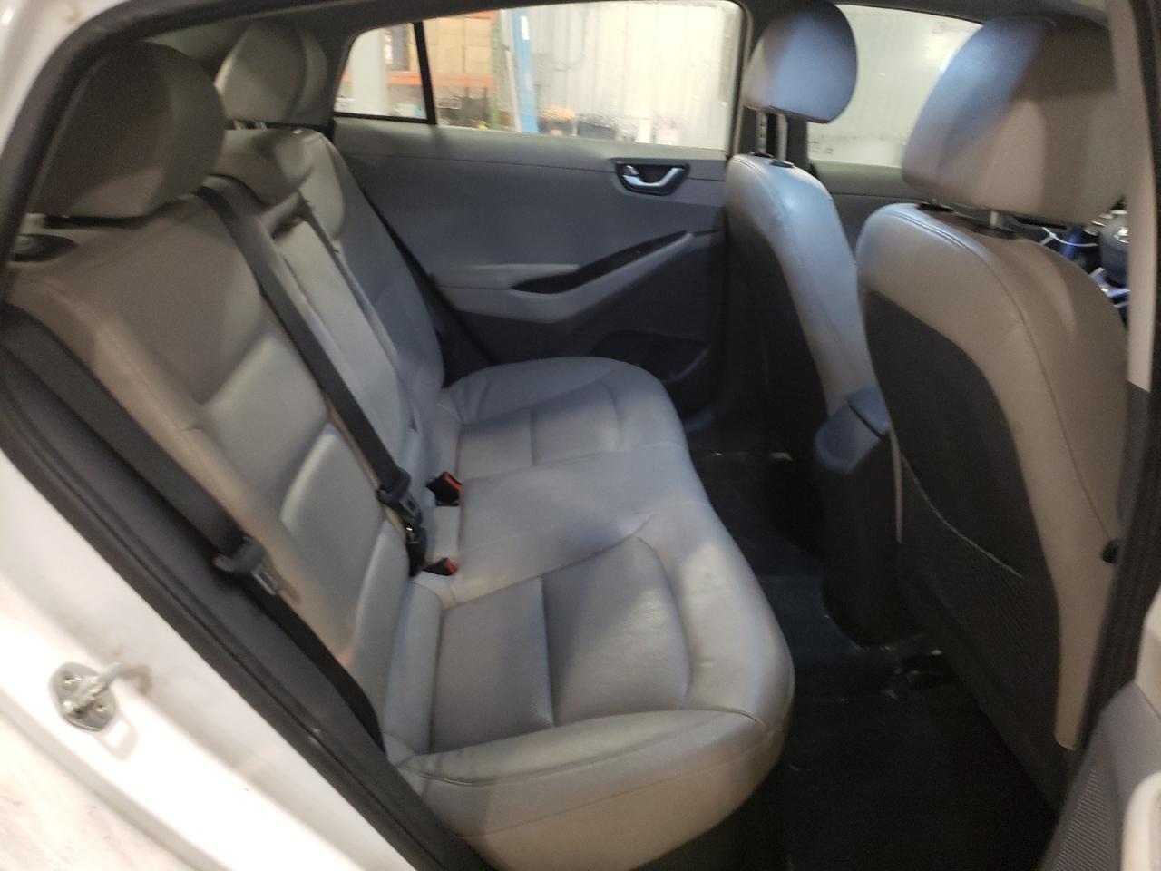 2017 Hyundai IONIQ - Image 10