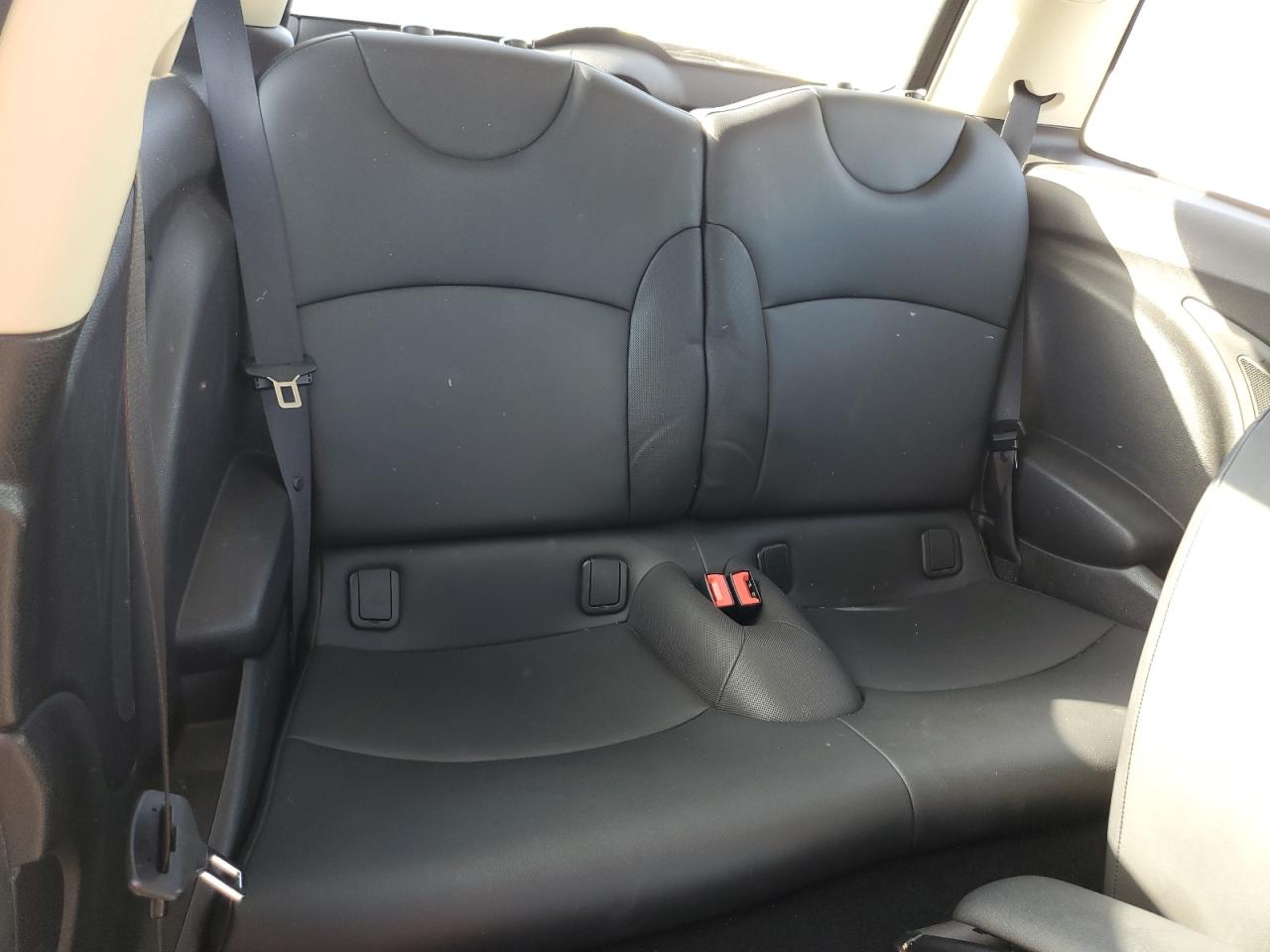 2013 MINI Cooper - Image 10