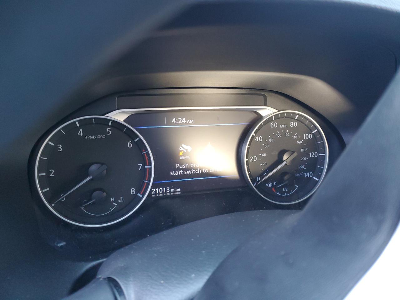 2024 Nissan Altima - Image 9