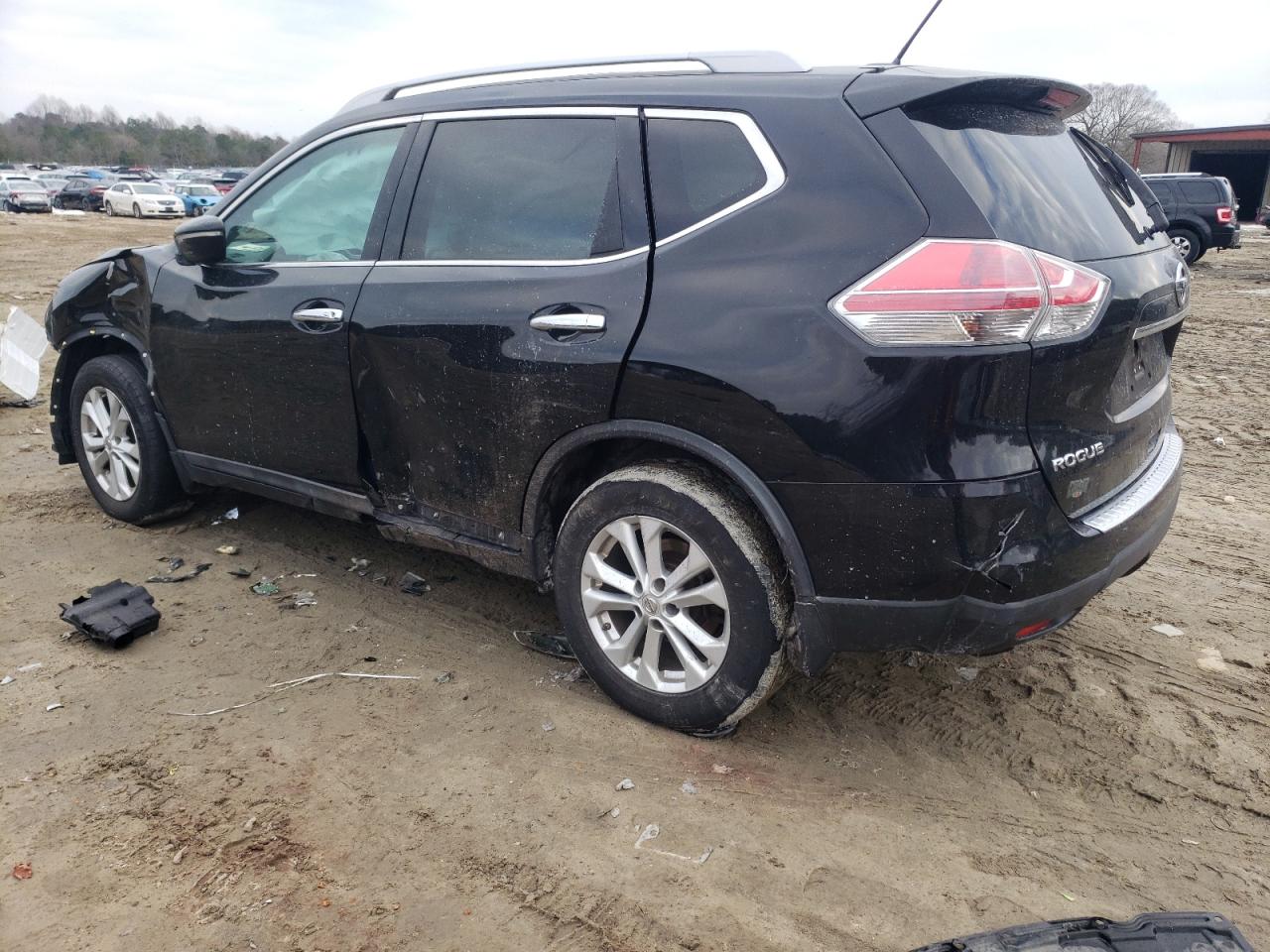 2015 Nissan Rogue - Image 2