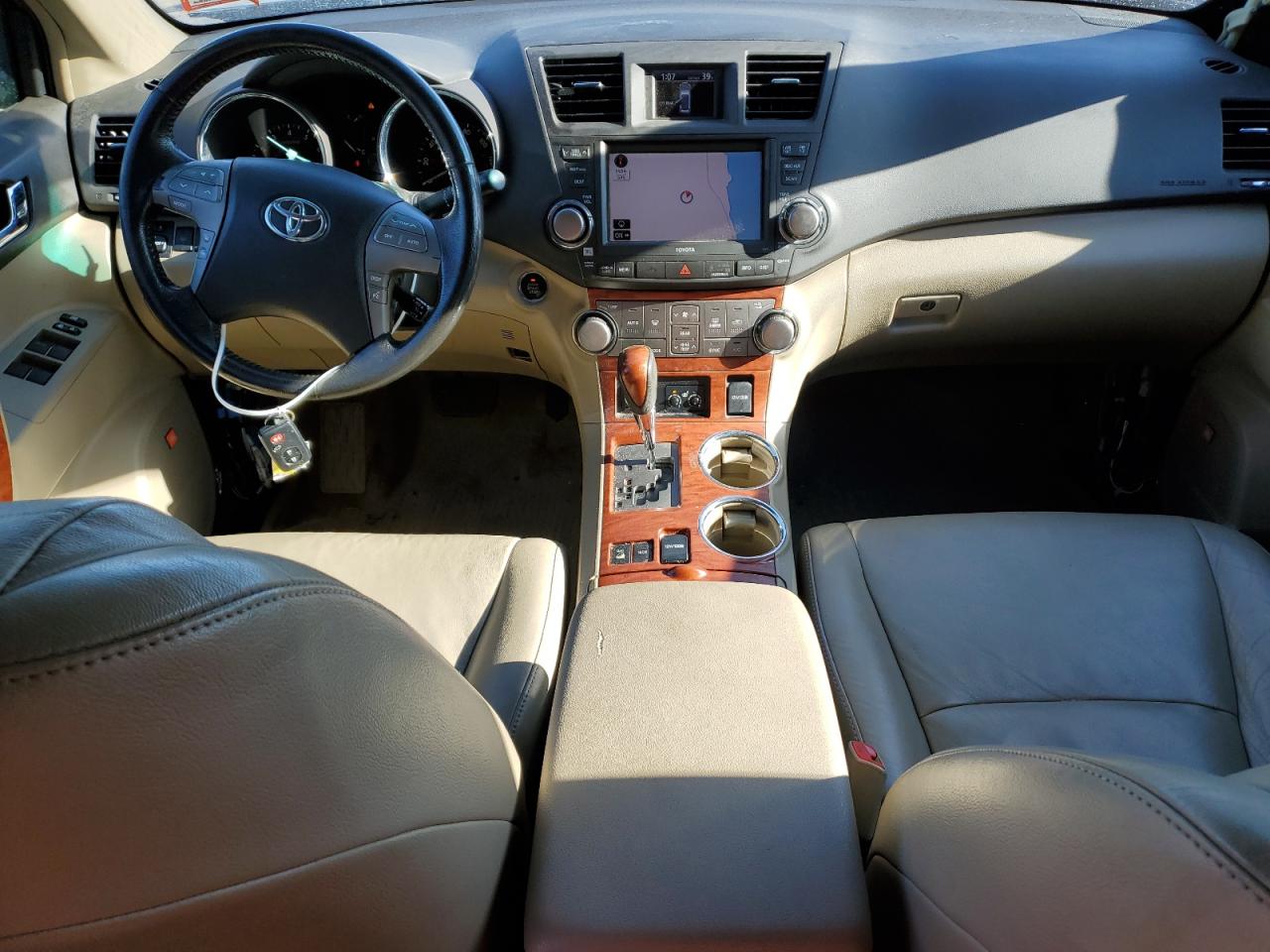 2010 Toyota Highlander - Image 8