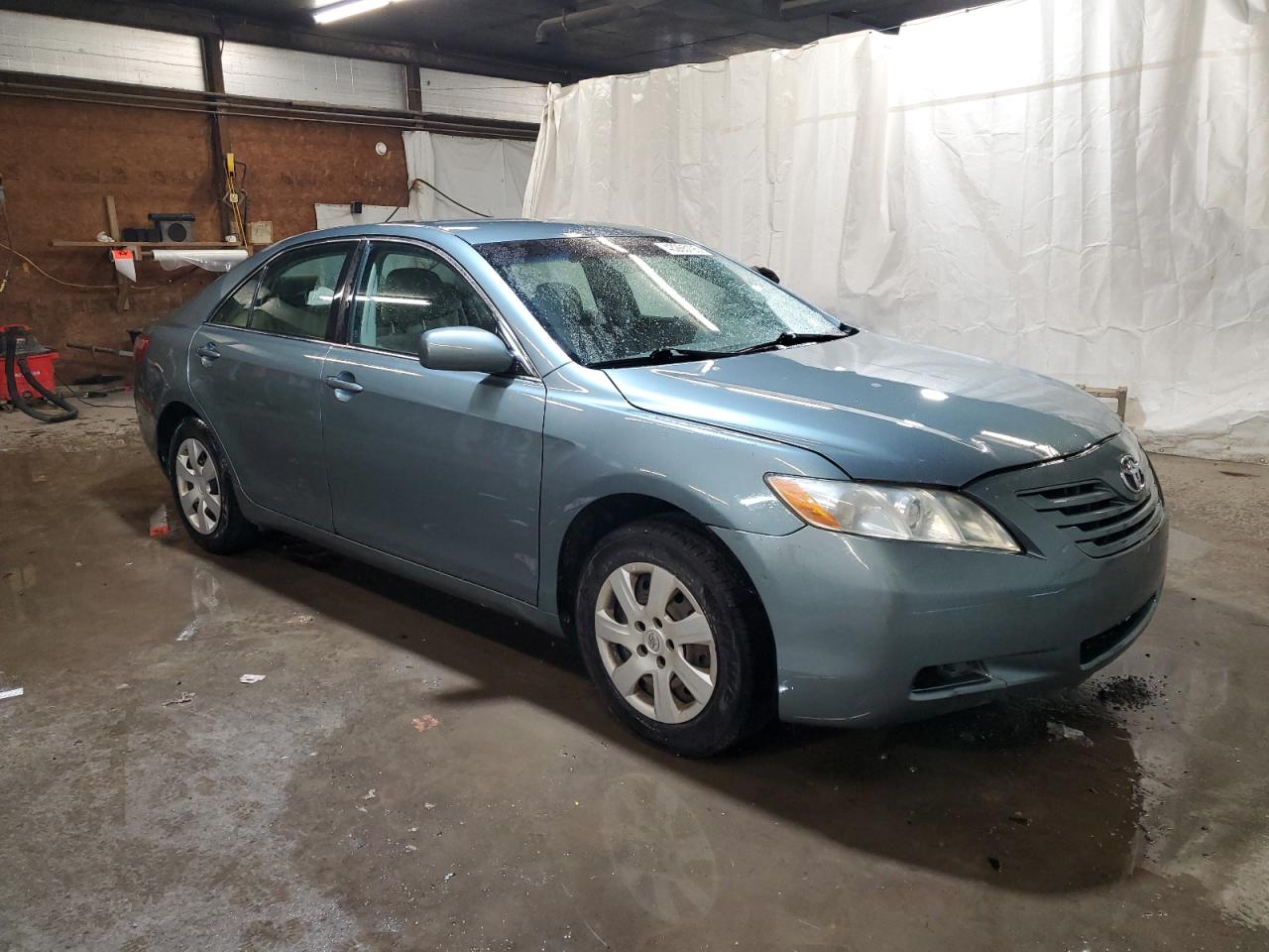 2009 Toyota Camry - Image 4