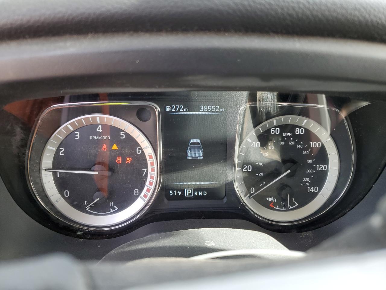 2018 Nissan Titan - Image 9