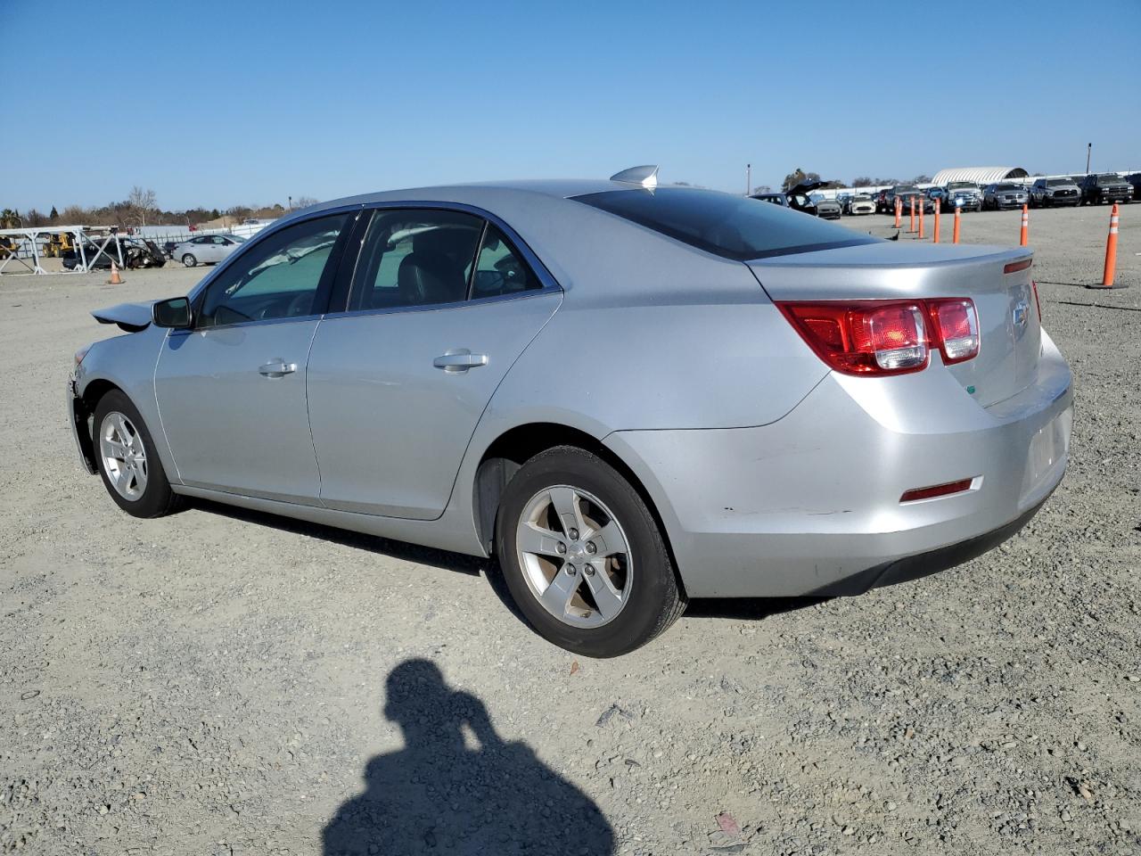 2016 Chevrolet Malibu - Image 2