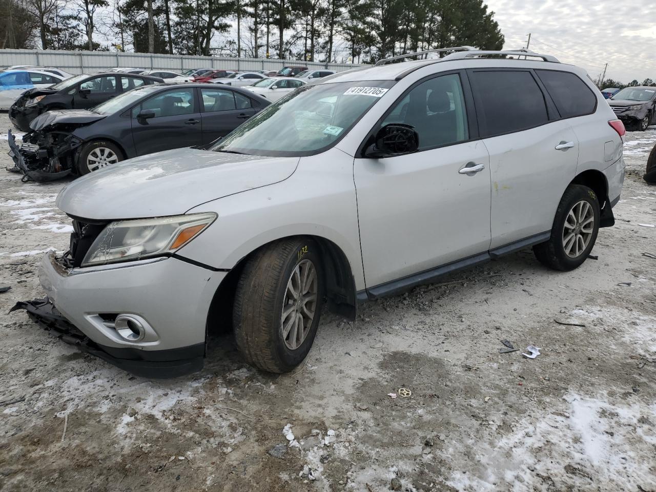 2016 Nissan Pathfinder - Image 1