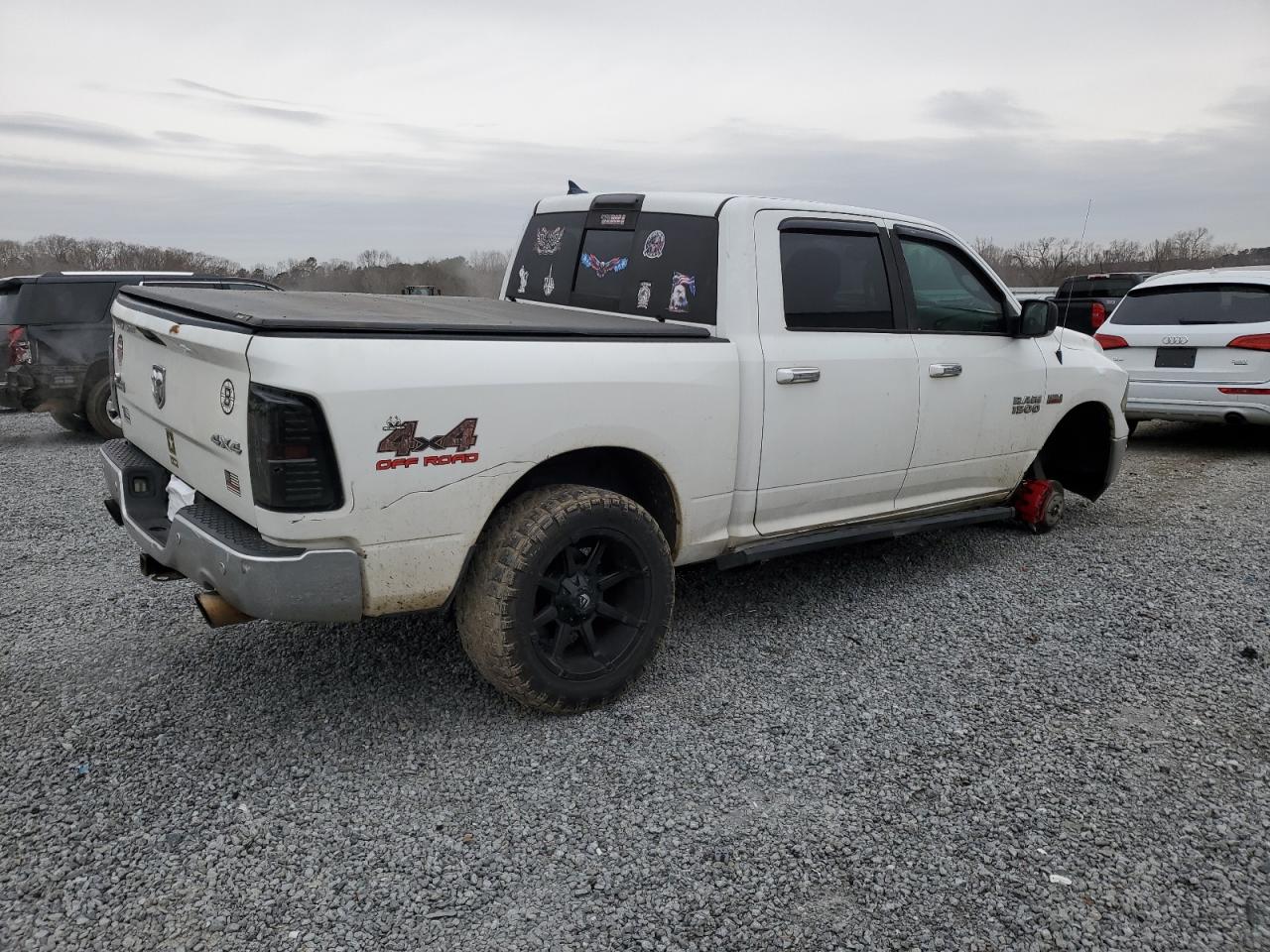 2015 RAM 1500 - Image 3