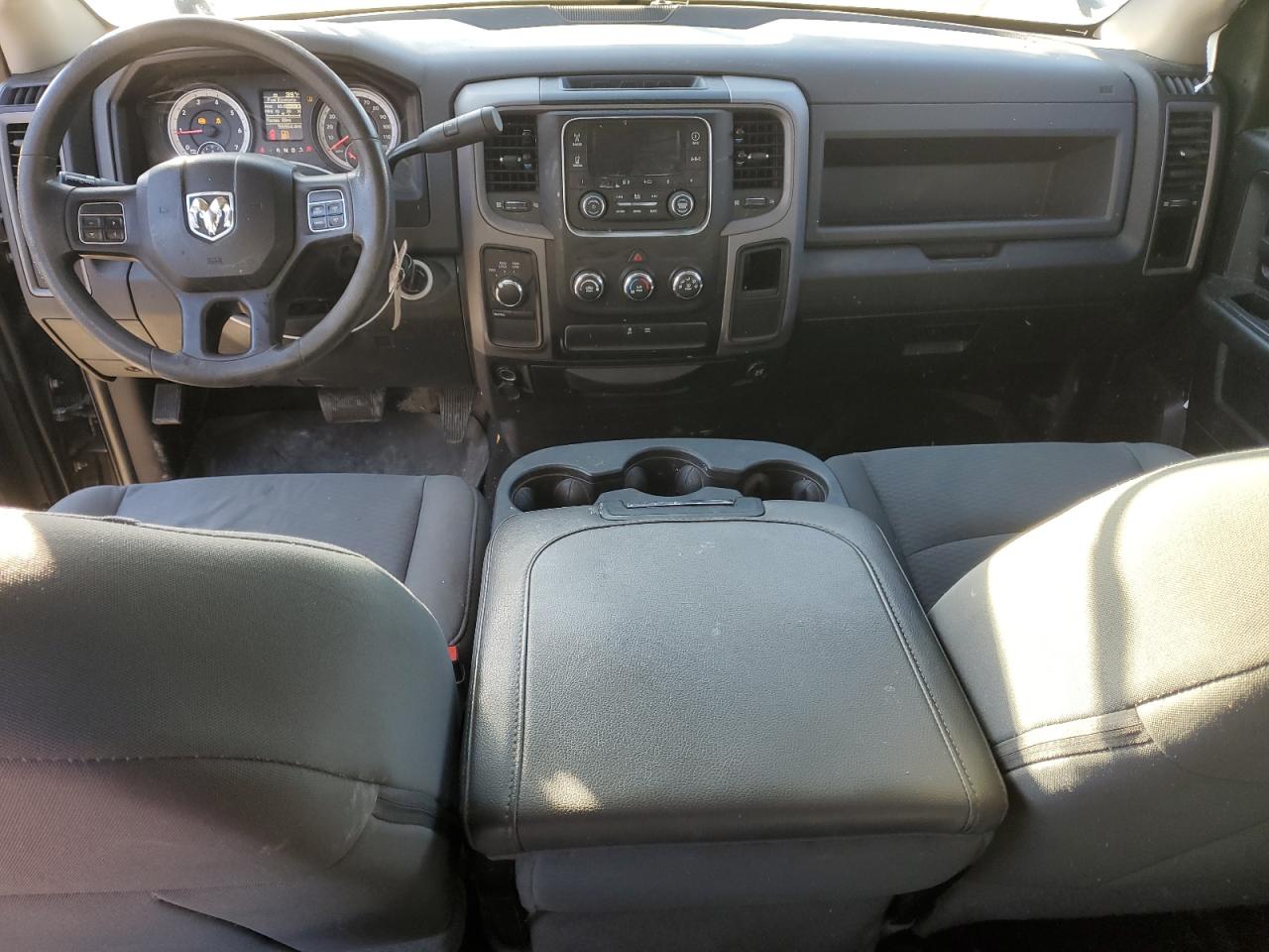 2016 RAM 1500 - Image 8