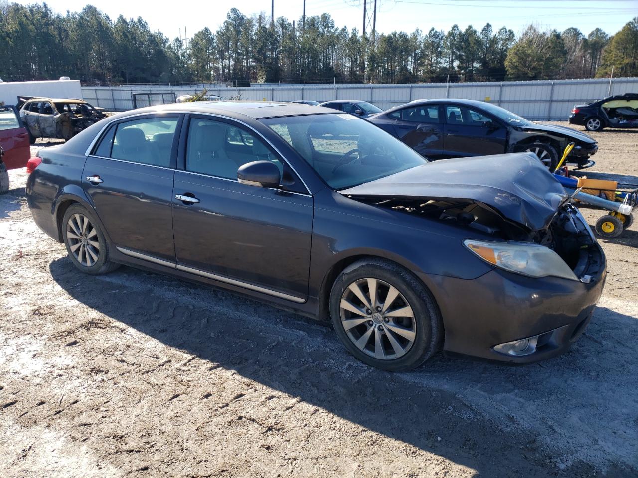 2011 Toyota Avalon - Image 4