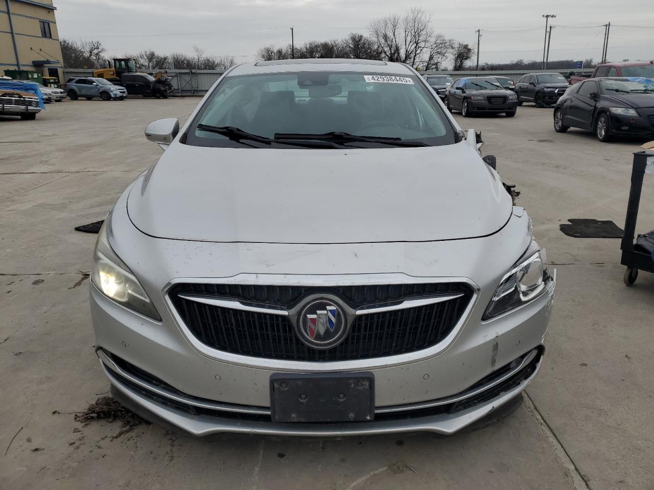 2017 Buick LaCrosse - Image 5