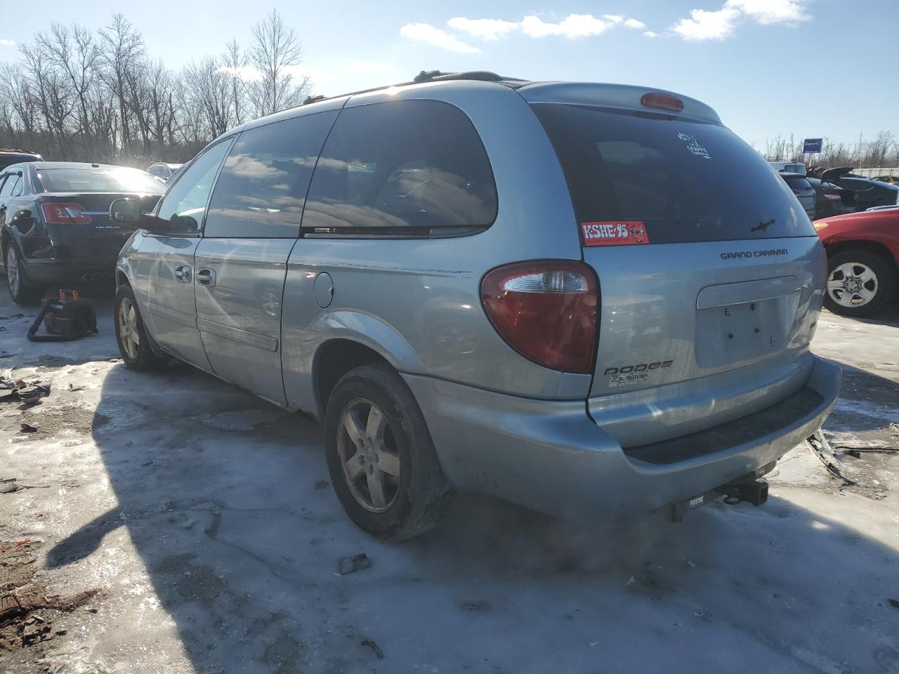 2006 Dodge Caravan - Image 2