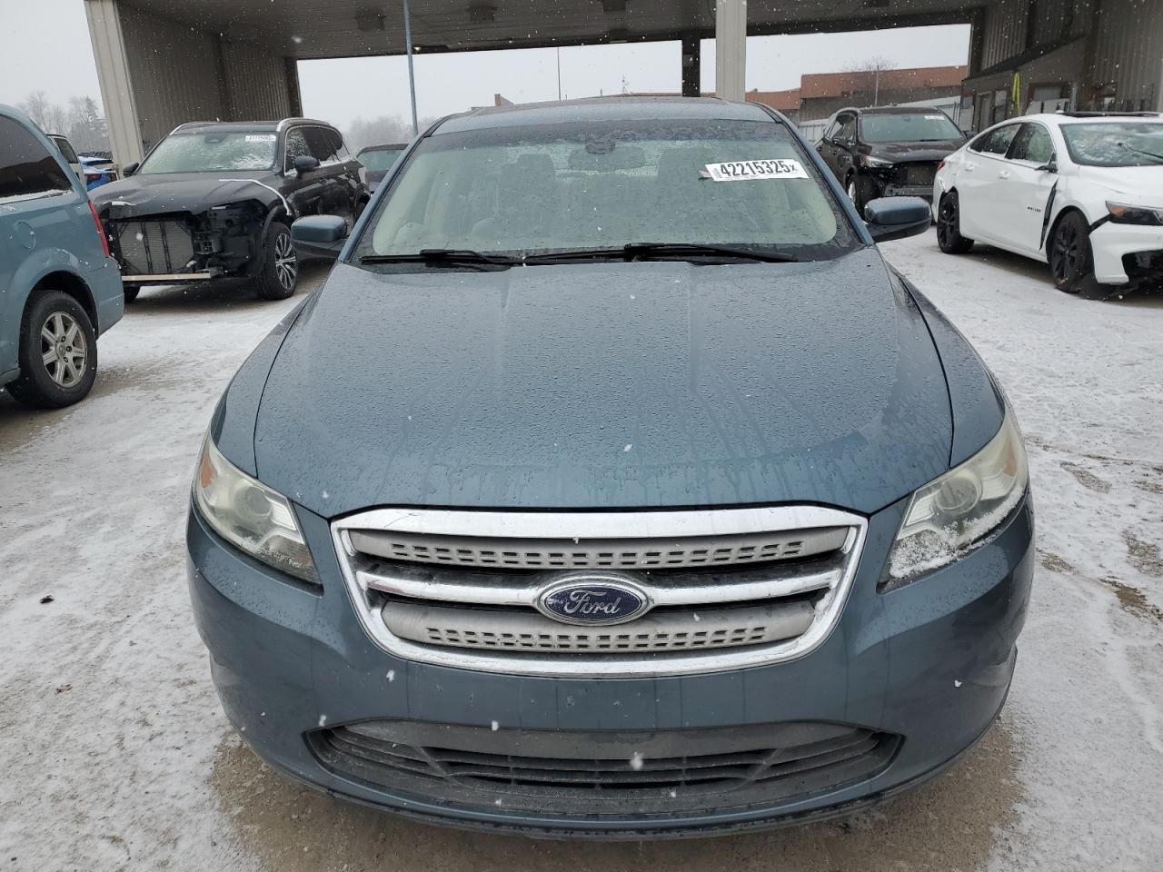 2010 Ford Taurus - Image 5