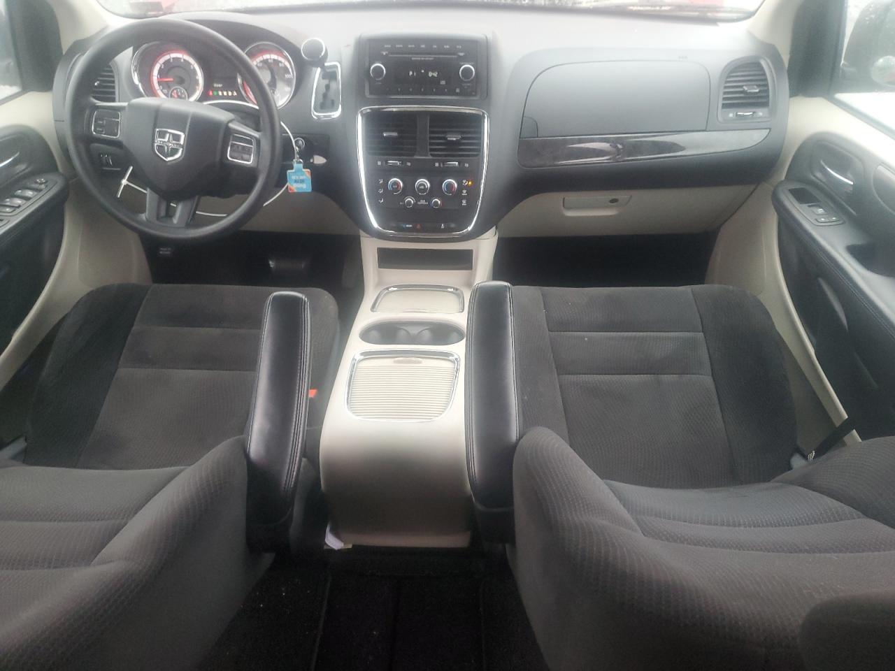 2014 Dodge Caravan - Image 8