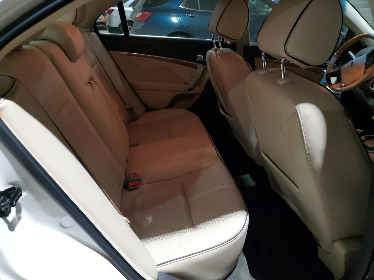 2012 Lincoln MKZ - Image 10