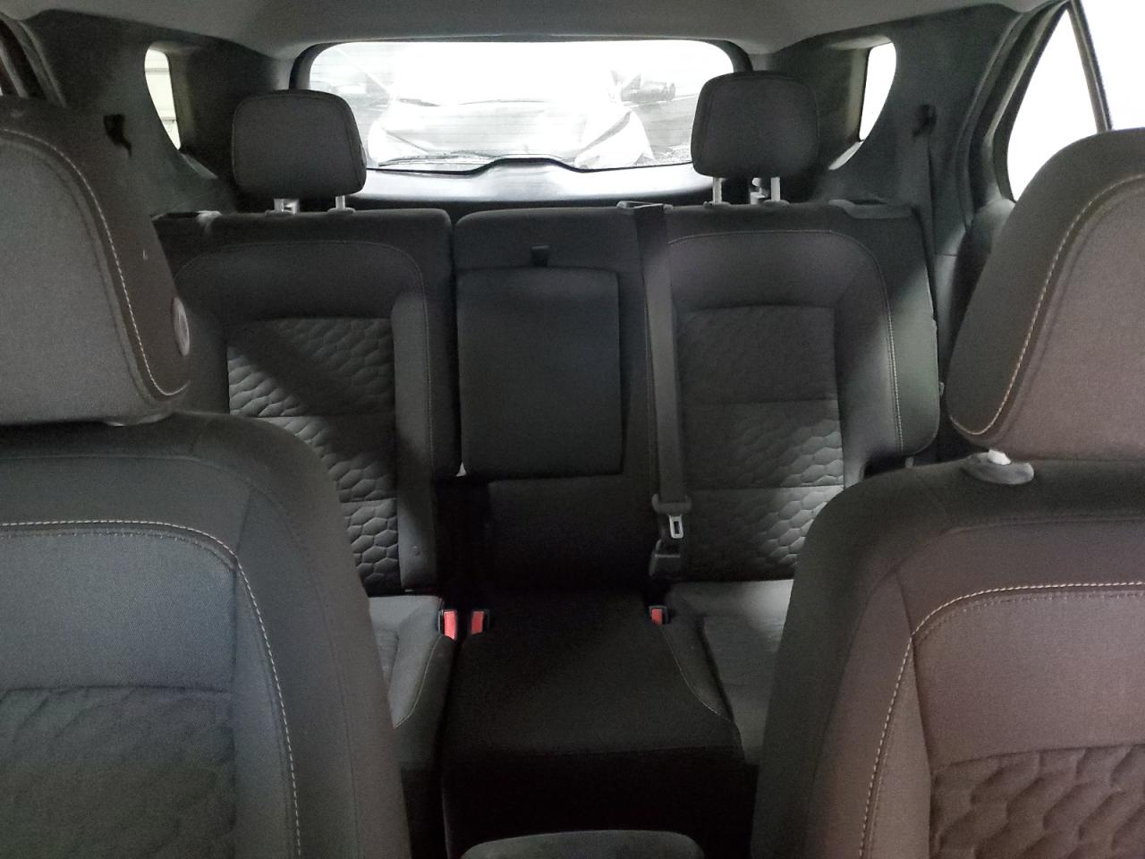 2018 Chevrolet Equinox - Image 10