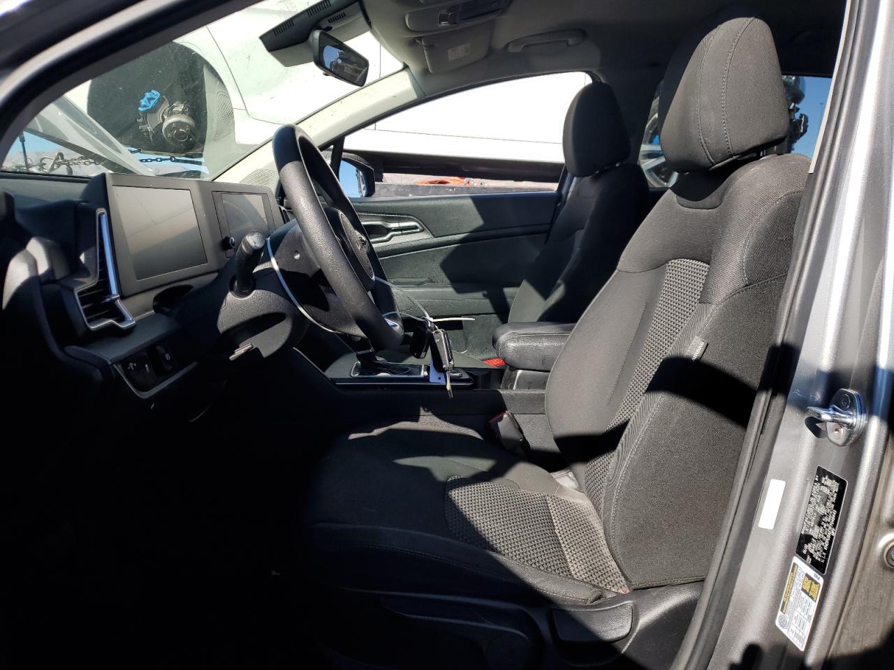 2023 Kia Sportage - Image 7