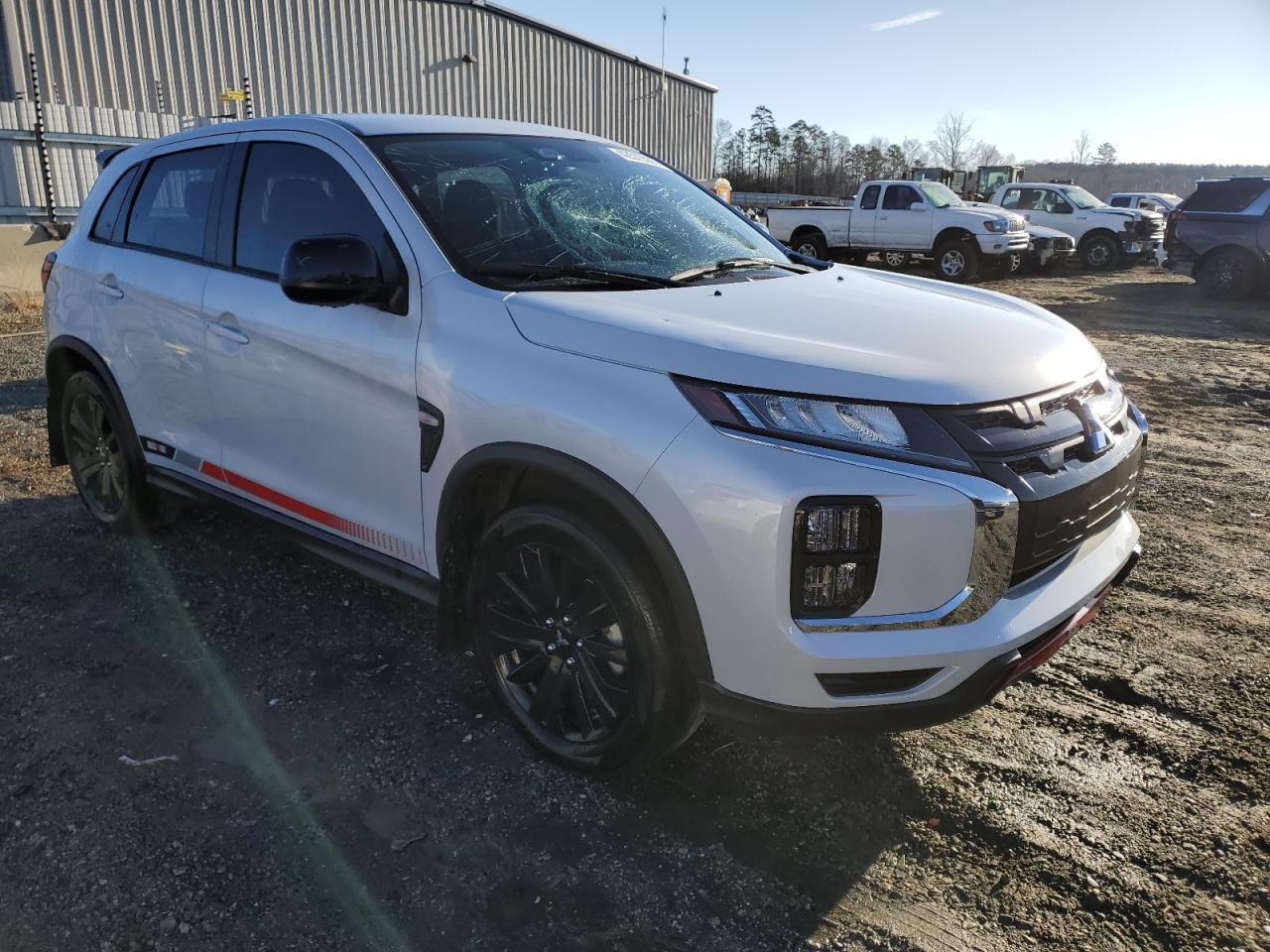 2024 Mitsubishi Outlander - Image 4