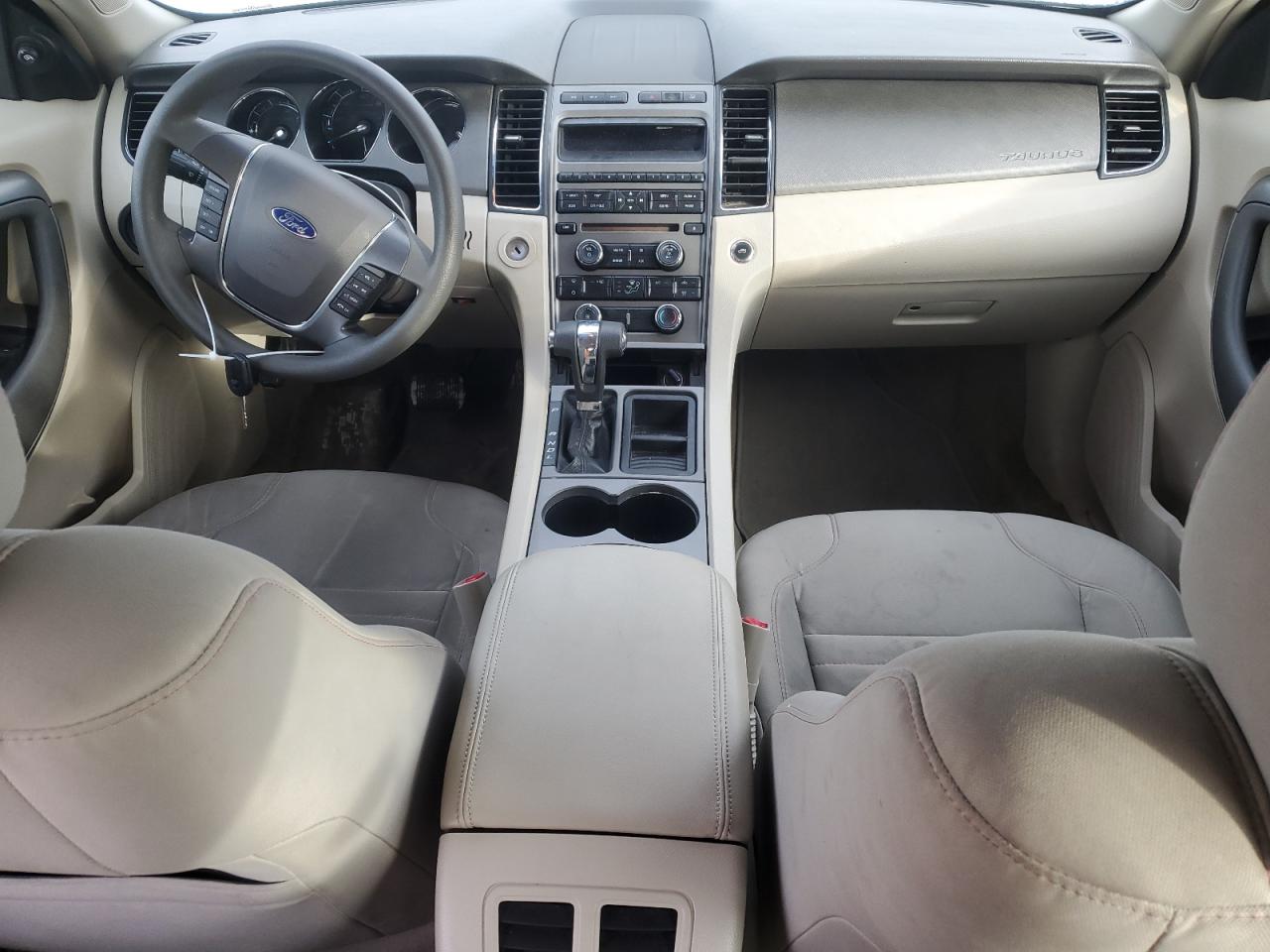 2011 Ford Taurus - Image 8