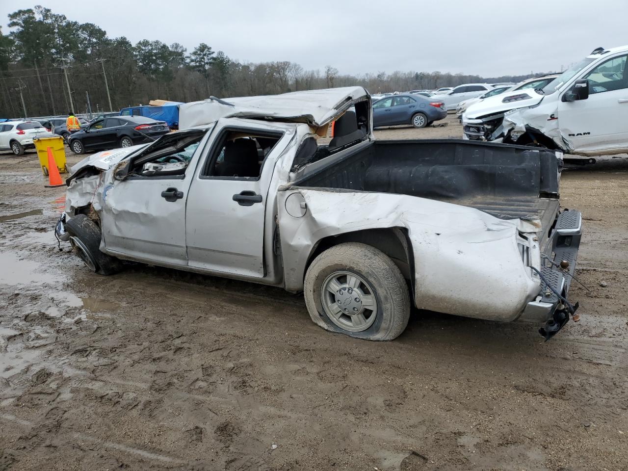 2007 Chevrolet Colorado - Image 2